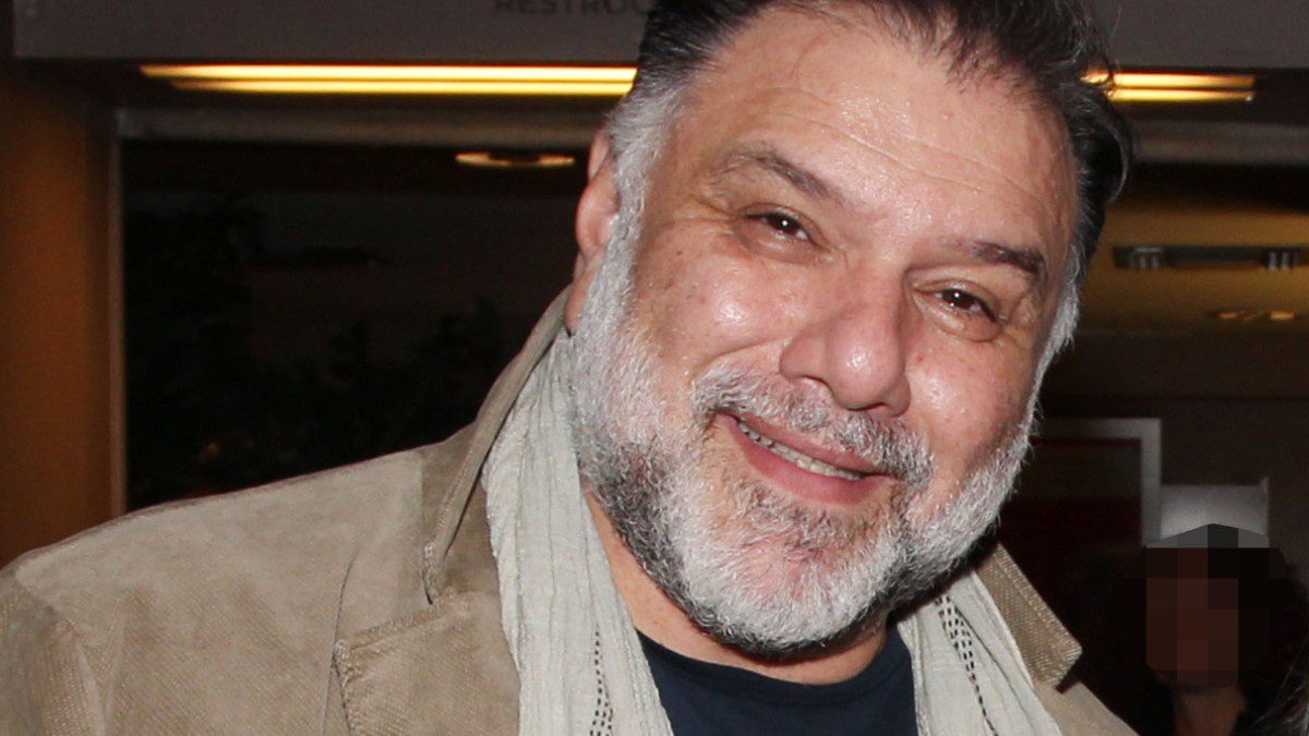 Ο Γρηγόρης Αρναούτογλου έγινε πιάτο σε μενού διάσημης ταβέρνας (Βίντεο)