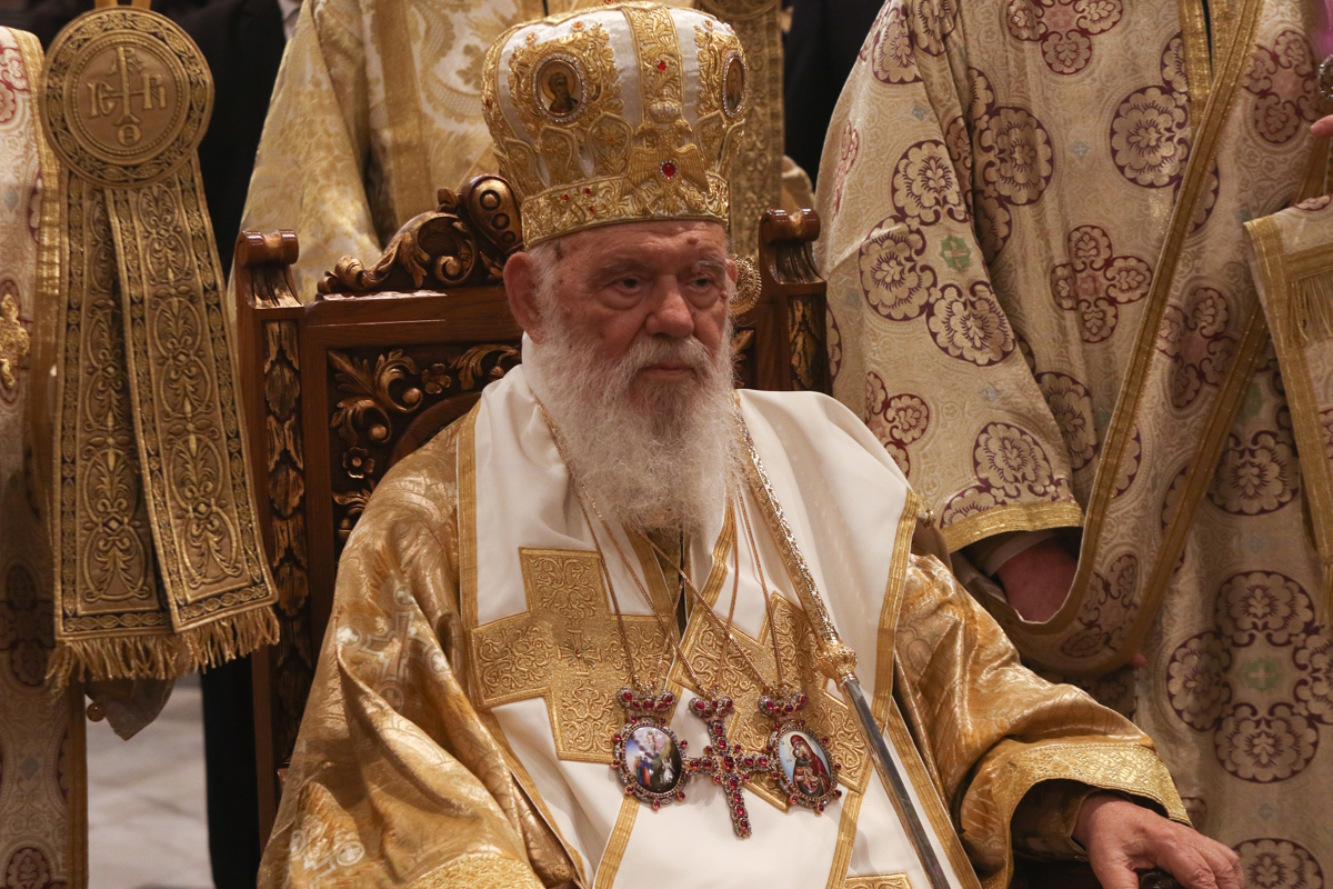Αρχιεπίσκοπος Ιερώνυμος για την καταστροφή αγάλματος του Ιησού στον Λίβανο: «Ο πόλεμος φέρνει μόνο βία»