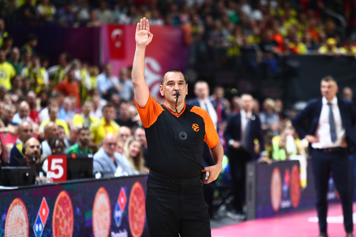 Euroleague: Οι ρέφερι στους αγώνες Χάποελ Τελ Αβίβ – Ολυμπιακός και Βαλένθια – Παναθηναϊκός