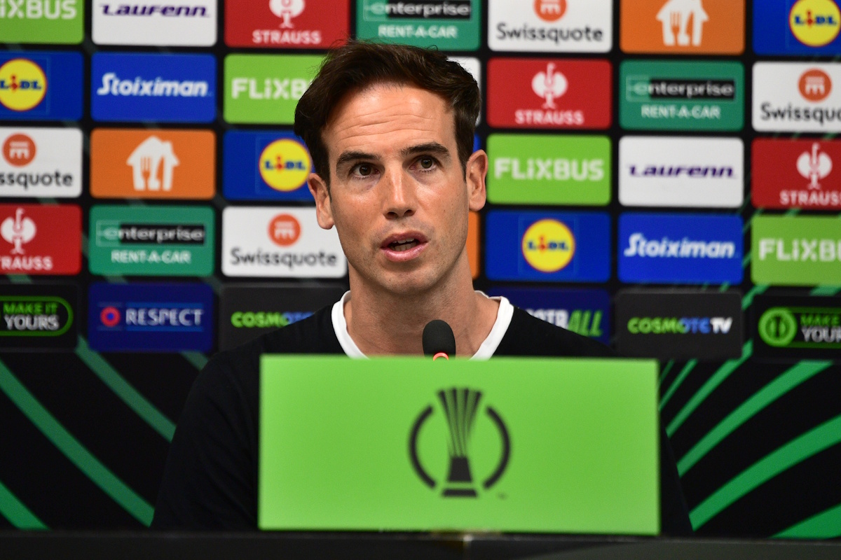 Ινίγο Πέρεθ: «Η ΑΕΚ θα επιδιώξει να σκοράρει άμεσα, ξεκινάμε χωρίς να σκεφτόμαστε το 3-0»