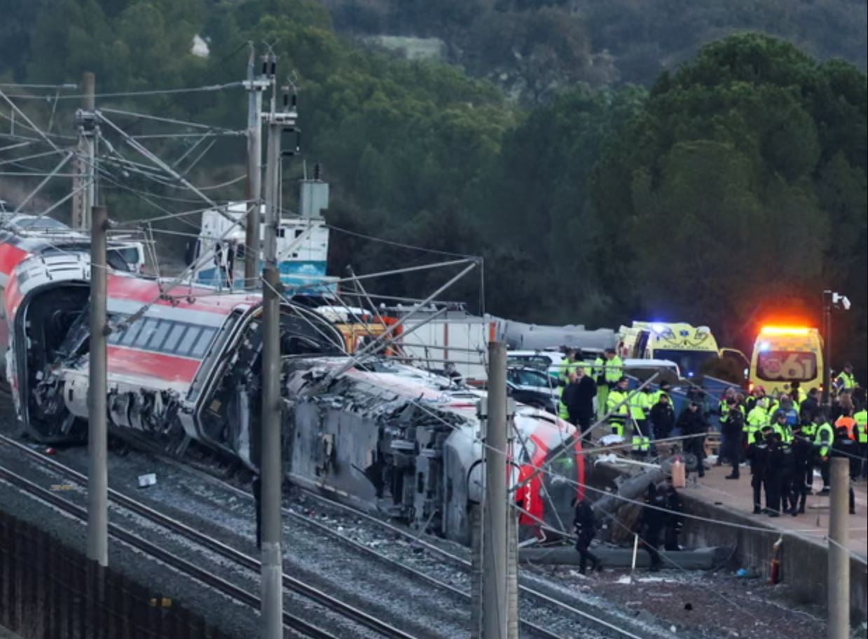 Σιδηροδρομικό δράμα στην Ισπανία: Ρωγμή στις ράγες εντοπίστηκε μία ημέρα πριν το δυστύχημα, αναφέρει προκαταρκτική έκθεση