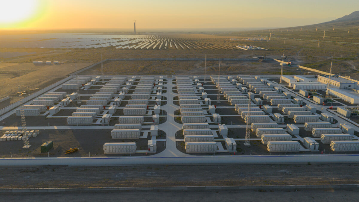 MORE: Ξεκίνησαν οι 3 πρώτοι σταθμοί αποθήκευσης ηλεκτρικής ενέργειας στην Ελλάδα