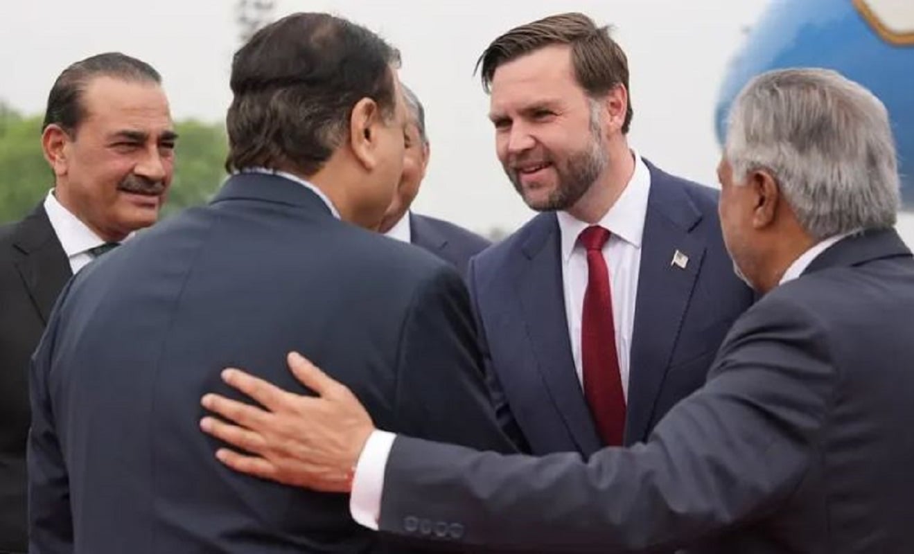 CBS: Ξεκίνησαν οι διαπραγματεύσεις ΗΠΑ – Ιράν στο Ισλαμαμπάντ