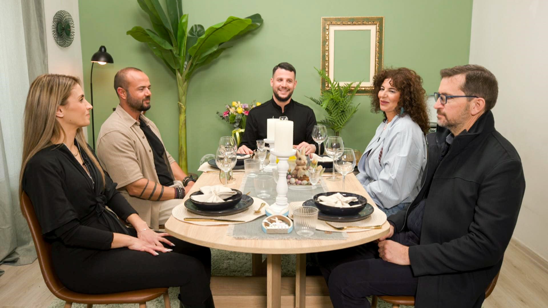 Το “Κάτι Ψήνεται” πάει Κέρκυρα τη Μεγάλη Εβδομάδα