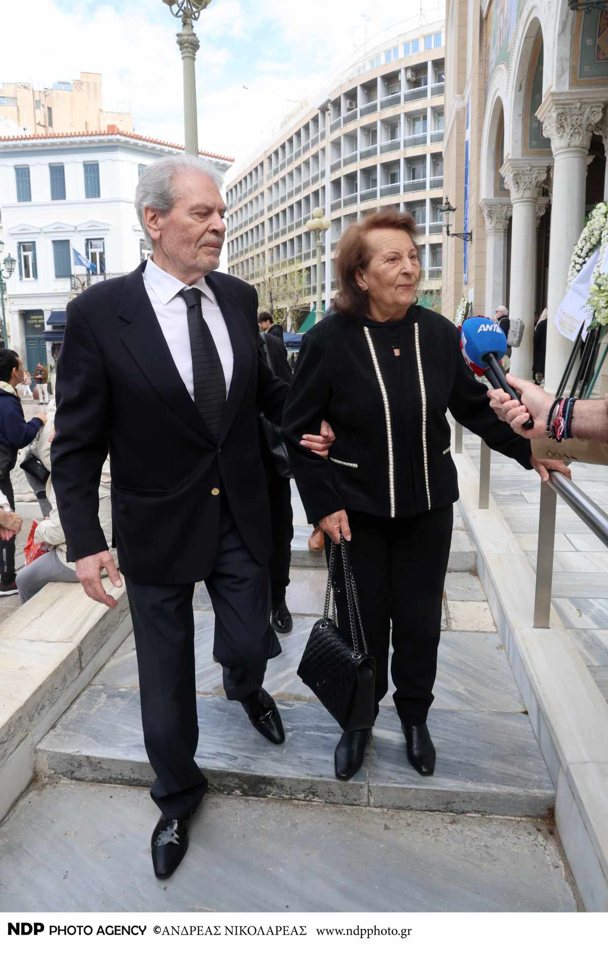 Αποχαιρετισμός στη Μαρινέλλα: Η παρουσία της Μαριάννας Λάτση στην τελετή 29 Καζαντζίδη