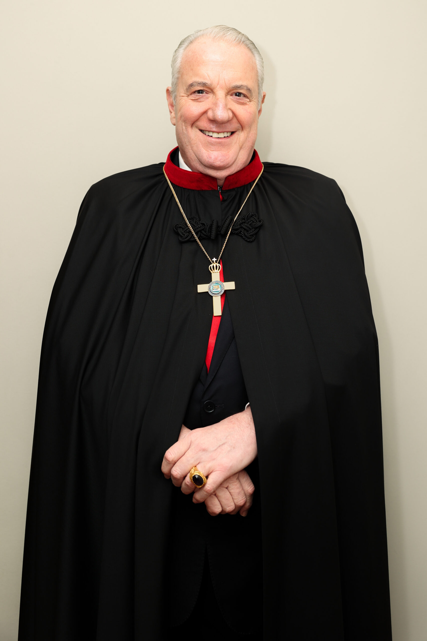 Ο Σάκης Κεχαγιόλου Ανακηρύσσεται Μέγας Λογοθέτης στο Πατριαρχείο Αλεξάνδρειας