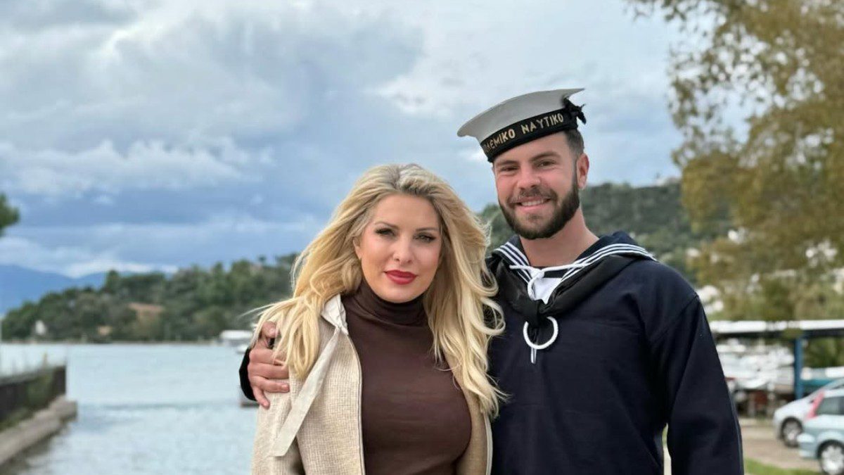 Ελένη Μενεγάκη: Σε εντατικές προετοιμασίες για το κατάστημα του Άγγελου Λάτσιου στην Άνδρο