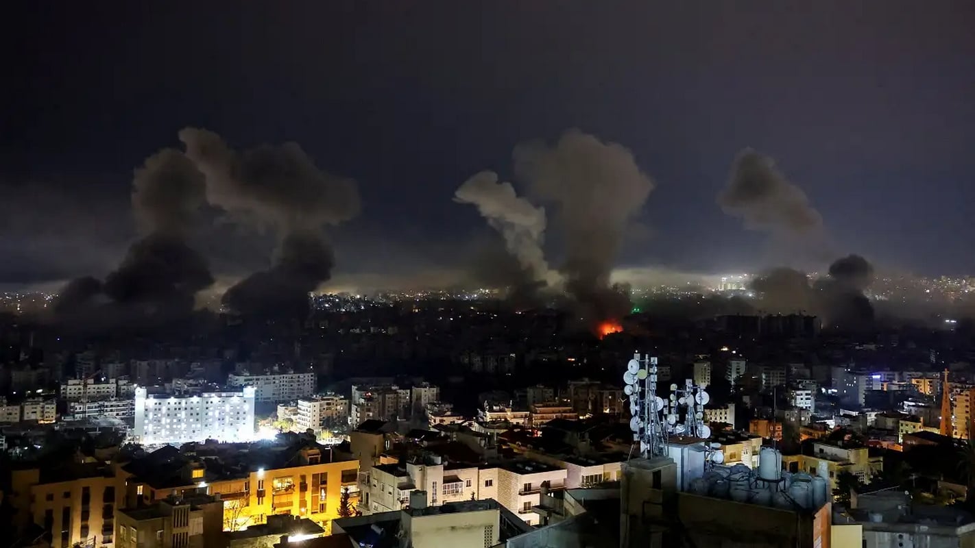 Βηρυτός: Αδιάκοπα πυρά στα νότια προάστια καθώς ξεκινά η δεκαήμερη εκεχειρία Ισραήλ και Λιβάνου