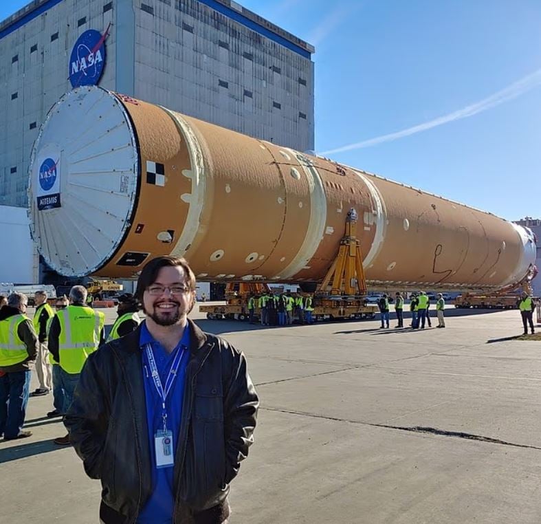 ΗΠΑ: Αίνιγμα με τον θάνατο πυρηνικού επιστήμονα της NASA – Εντοπίστηκε απανθρακωμένος στο Tesla του