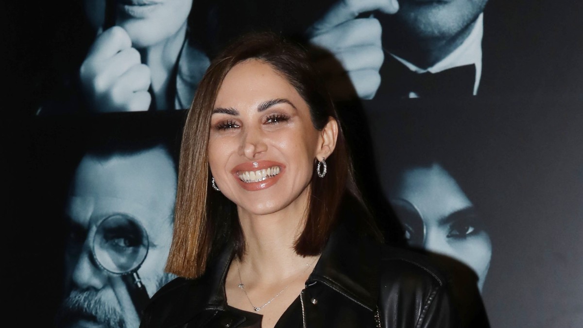 Home 83 Λένα Ζευγαρά: Θέλει να ευχηθεί «Καλό Πάσχα» και το αρνί στη σούβλα