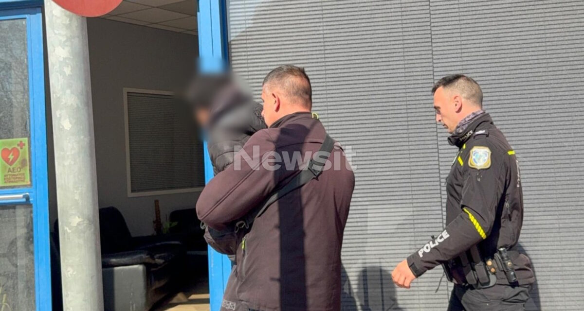 Λιοσίων: Πώς οι Αρχές εντόπισαν τον ανήλικο οδηγό που χτύπησε τη 16χρονη – Το σενάριο που κατέρρευσε και η σύλληψη για όπλα και ασέλγεια