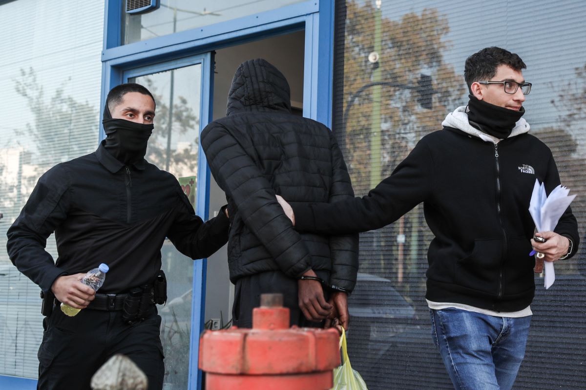 Λιοσίων: «Επιθυμεί να απολογηθεί στους γονείς της κοπέλας, διαθέτει καθαρό ποινικό μητρώο» δηλώνει ο δικηγόρος του 16χρονου μοτοσικλετιστή που χτύπησε την 16χρονη