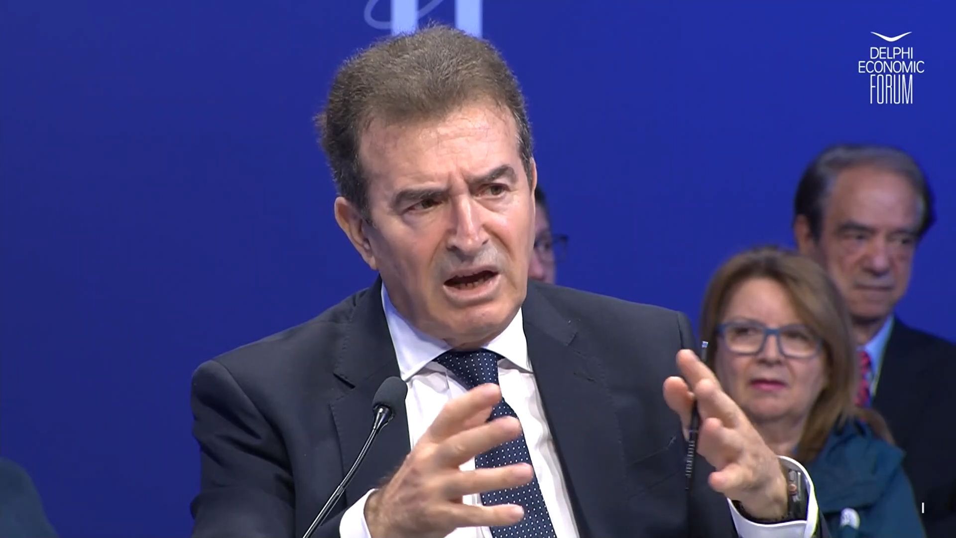 Μ. Χρυσοχοΐδης: «Υπάρχουν 2-3 αστυνομικοί σε κάποια ΜΜΜ και οι πολίτες αισθάνονται ασφαλείς»