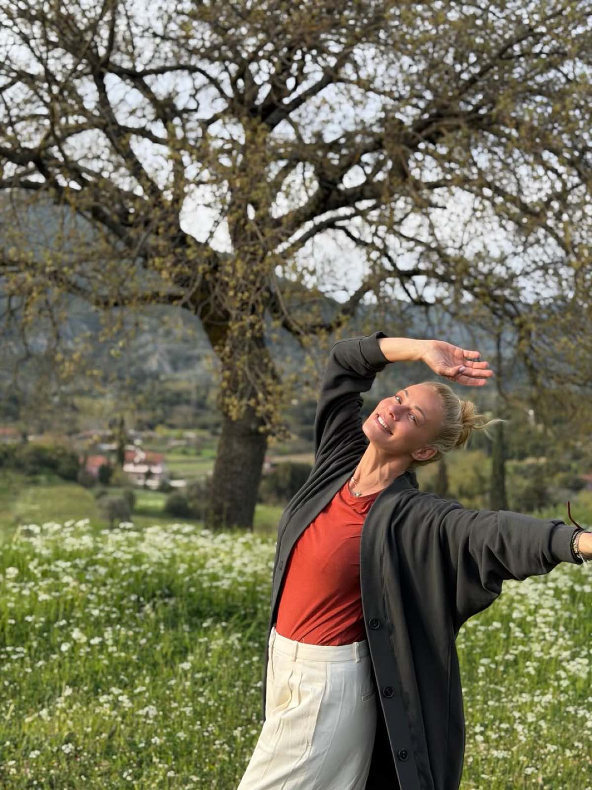 Η Ζέτα Μακρυπούλια αποκάλυψε τον τόπο καταγωγής της με μια υπέροχη φωτογραφία 17 Ζέτα Μακρυπούλια