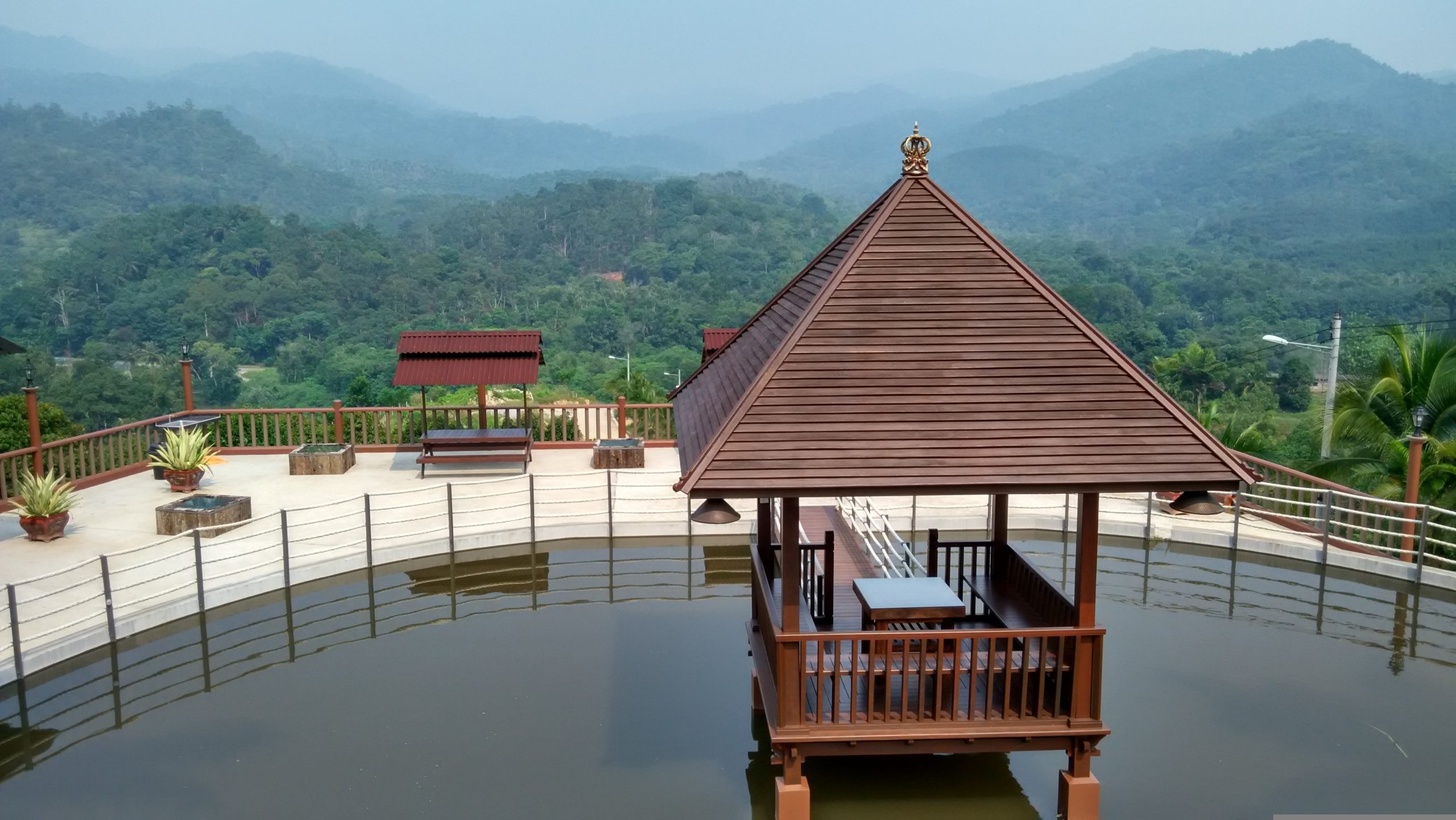 Το μεγαλύτερο ξενοδοχείο στον κόσμο φιλοξενεί μια ολόκληρη κωμόπολη – Ανακαλύψτε την τοποθεσία του