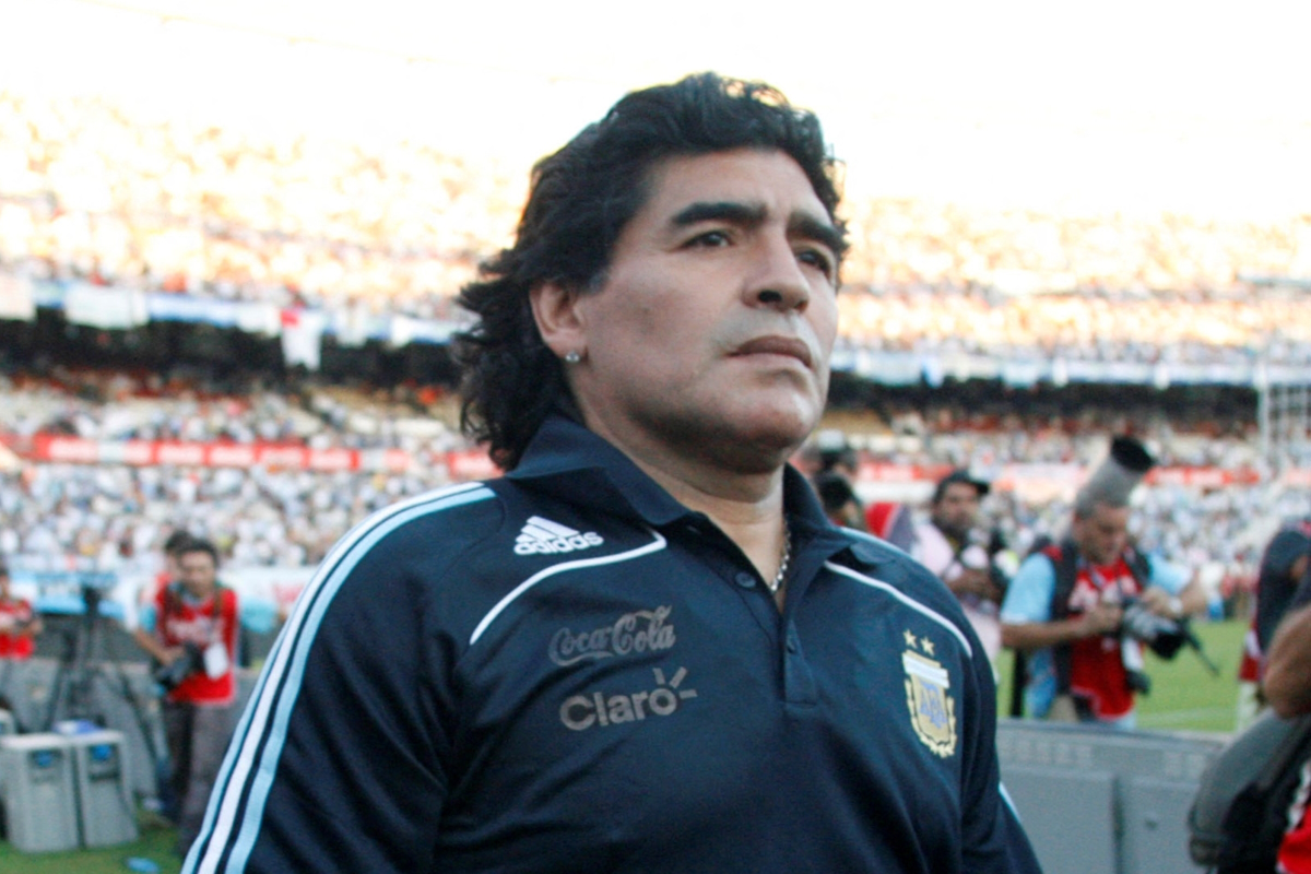 Μαραντόνα: Σφοδρή επίθεση του εισαγγελέα στους γιατρούς στη νέα δίκη για τον θάνατο του ανεπανάληπτου Ντιέγκο