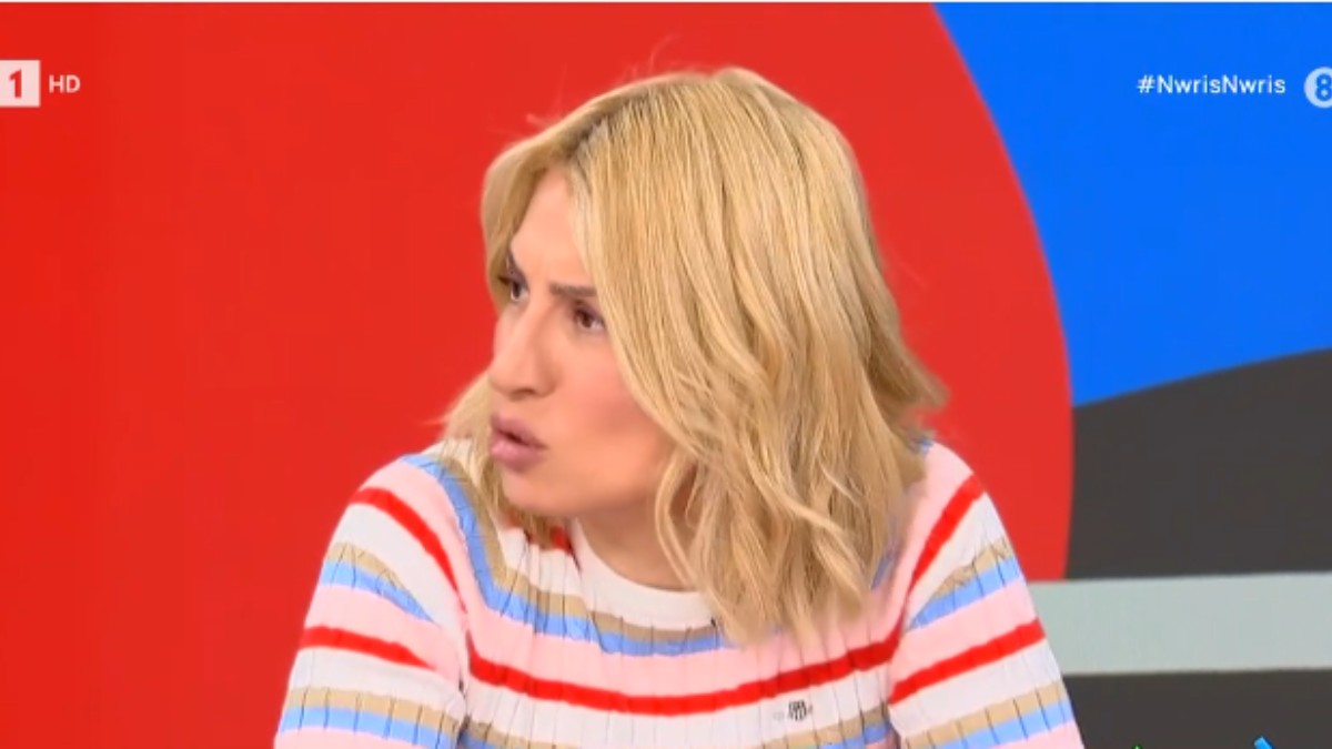 Μαρία Ηλιάκη: «Σοκαρίστηκε» ζωντανά στην ΕΡΤ μαθαίνοντας για τον θάνατό του – «Πέθανε; Πότε; Αλήθεια;»