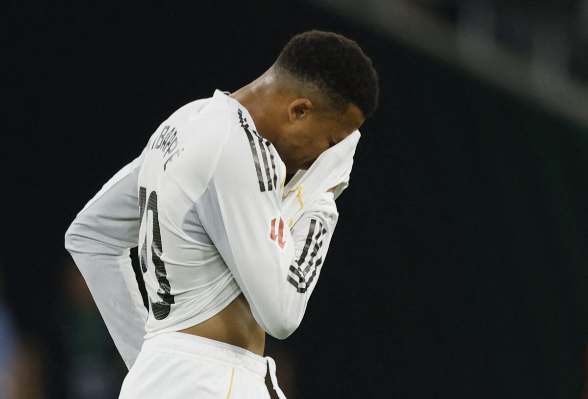 Μπέτις – Ρεάλ Μαδρίτης 1-1: Ανατροπή στις καθυστερήσεις για τη «Βασίλισσα» και η Μπαρτσελόνα κοντά στον τίτλο στην Ισπανία