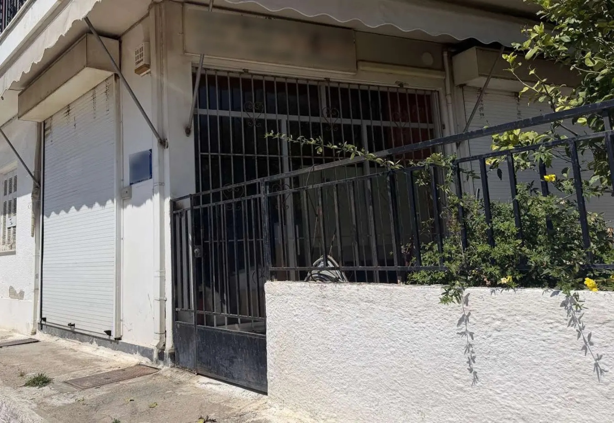 Μενίδι: 54χρονος έκρυβε στο κατάστημά του πάνω από 22.000 κροτίδες και συνελήφθη 4 Μενίδι: 54χρονος έκρυβε στο κατάστημά του πάνω από 22.000 κροτίδες και συνελήφθη