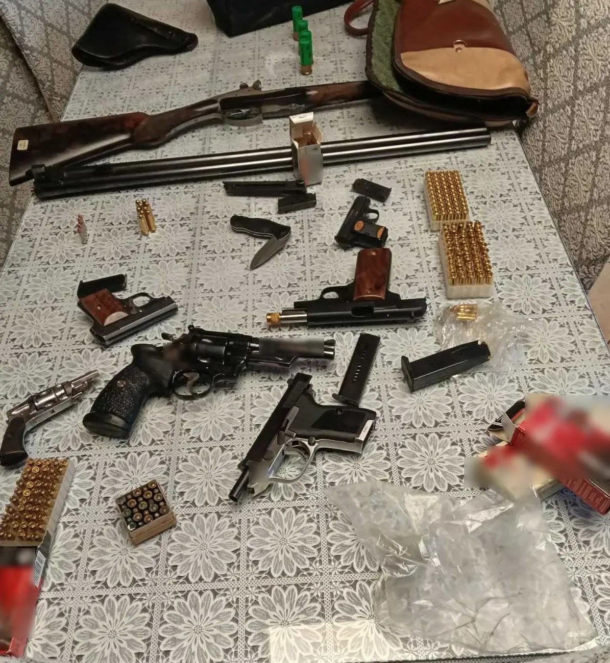 Μεγάλη αστυνομική επιχείρηση στο Μενίδι