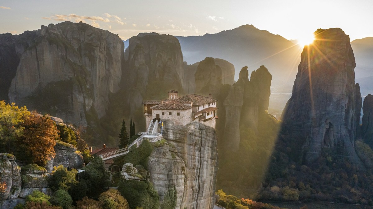 Μετέωρα: Η βόλτα της 66χρονης με τον αδερφό της που μετατράπηκε σε τραγωδία 2 Μετέωρα: Η βόλτα της 66χρονης με τον αδερφό της που μετατράπηκε σε τραγωδία