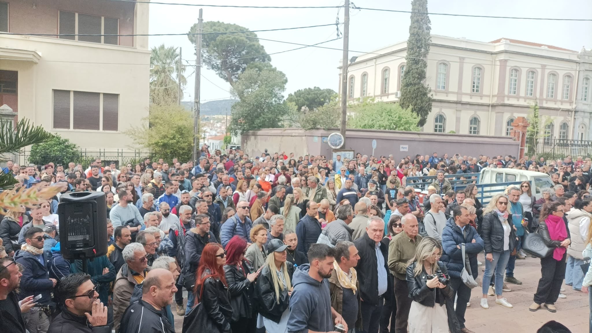 Σύσκεψη αγροτών Λέσβου στις 11:00 με τον Σχοινά – 8 εκατ. ευρώ αποζημιώσεις για τυροκομεία