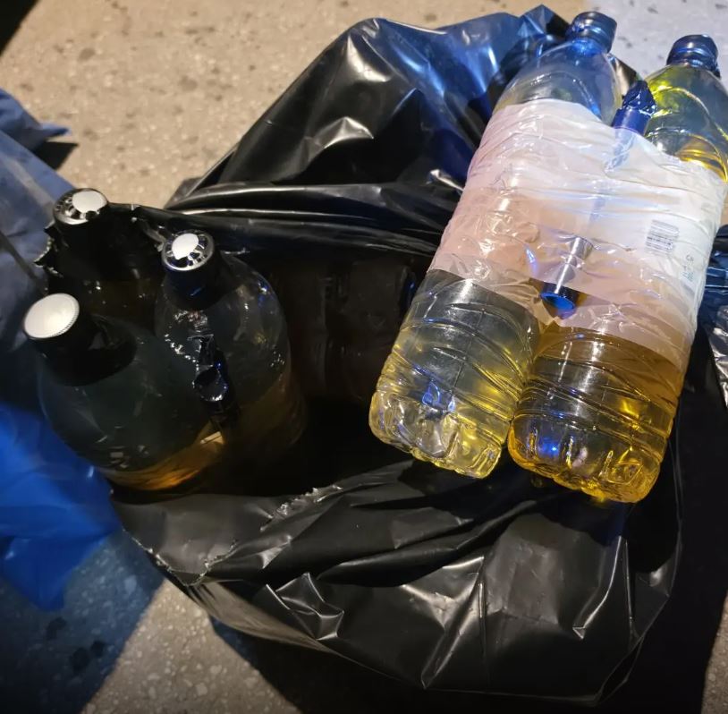 Ανάσταση: 14 συλλήψεις στην Αττική για μολότοφ, ναυτικές φωτοβολίδες και βεγγαλικά 8 Συλλήψεις στην Αττική