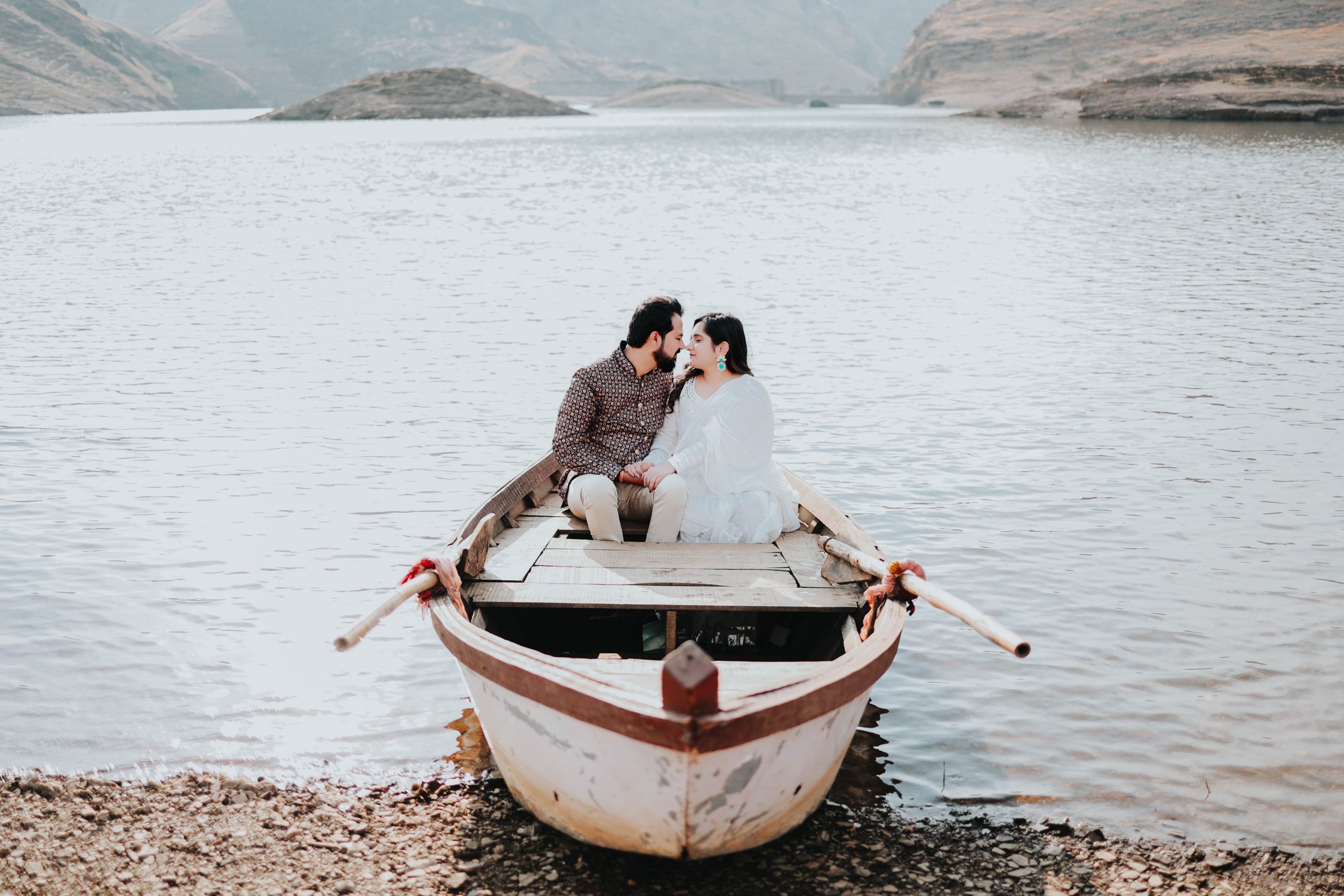 Ινδονησία: 24χρονη ανακαλύπτει σοκαριστική φωτογραφία σε παλιό άλμπουμ