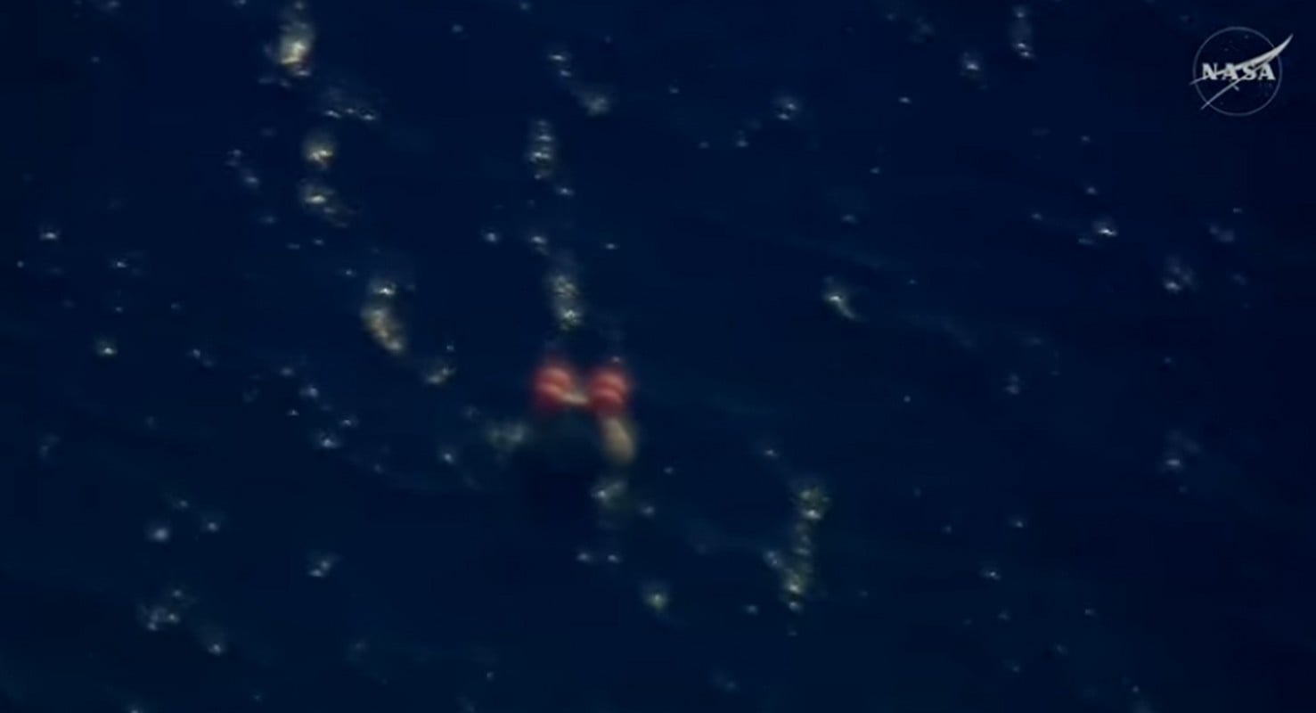 Artemis II: Οι αστροναύτες γύρισαν στη Γη με θριαμβευτική προσθαλάσσωση