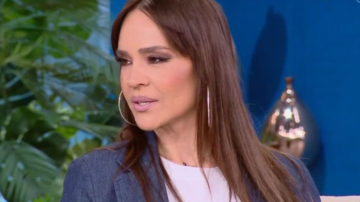 Νικολέττα Καρρά: Η σπάνια εξομολόγηση για την ιδιωτική της ζωή – «Δεν έχω πρόβλημα να είμαι μόνη»
