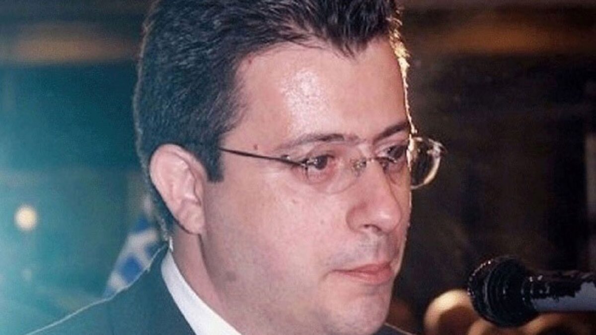 Απεβίωσε ο γνωστός δημοσιογράφος Νίκος Παπαδάκος στα 56 του χρόνια