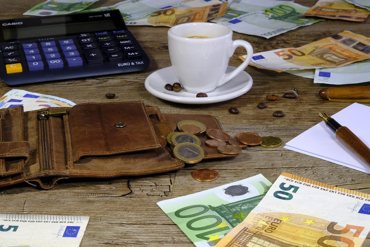 Ο κρυφός εχθρός των αποταμιεύσεών σου δεν είναι το καφέ