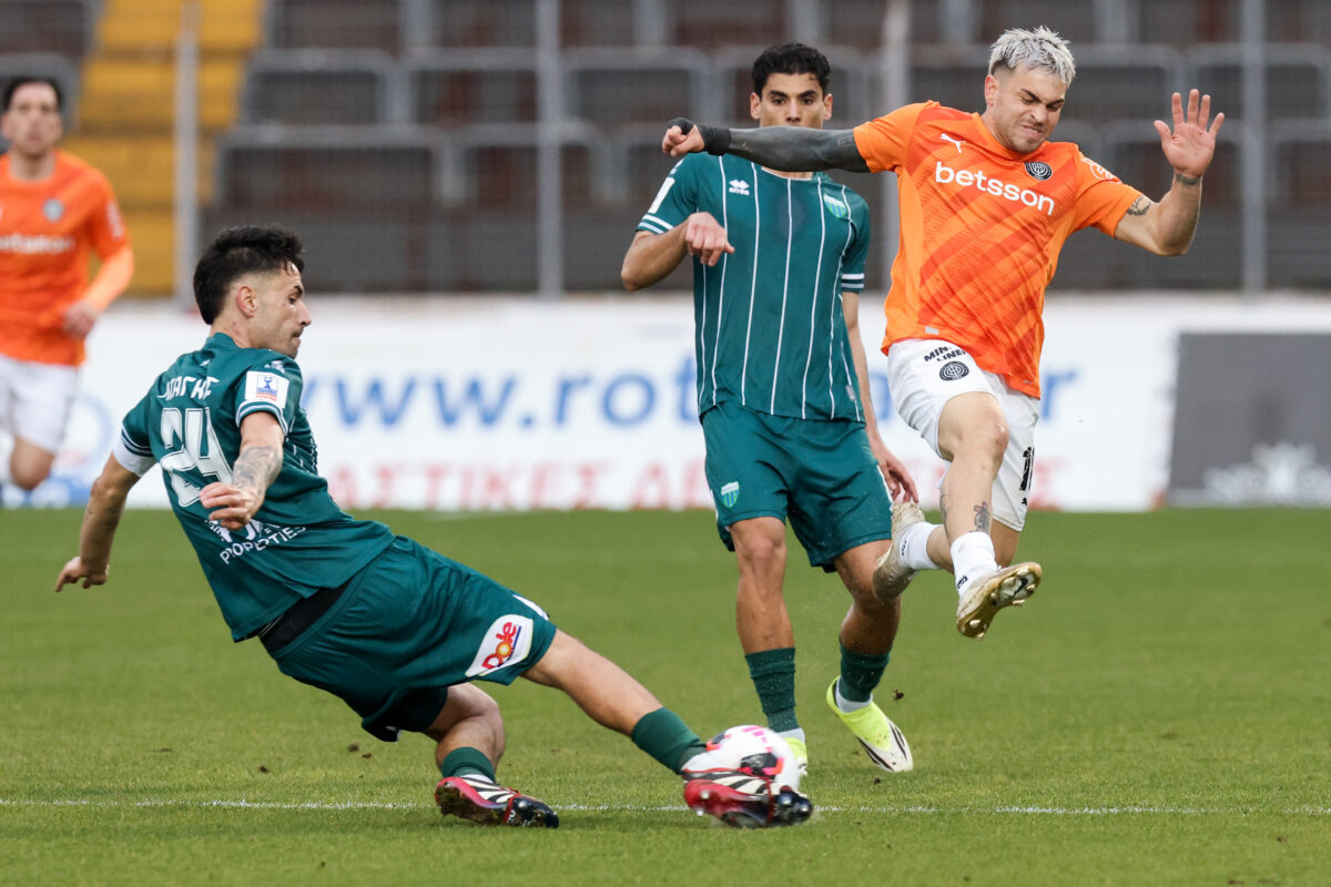 Super League: Σκληρή αναμέτρηση στην Κρήτη για την 5η θέση μεταξύ ΟΦΗ και Λεβαδειακού