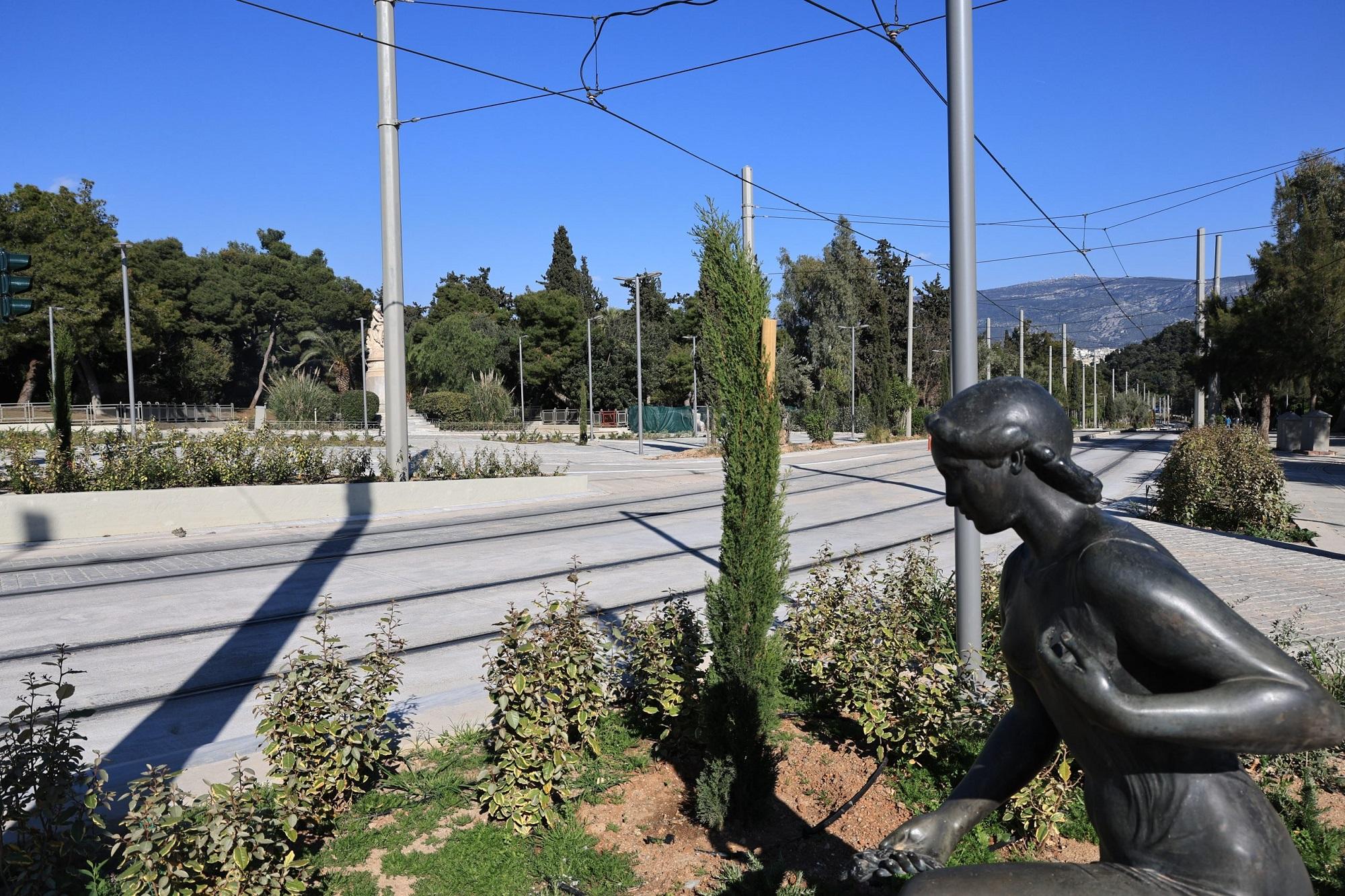 Μενδώνη: «Αιχμές» κατά Δούκα για τη Βασιλίσσης Όλγας – «Υπερήφανος και ευτυχής για ένα έργο που αντιτάχθηκε»