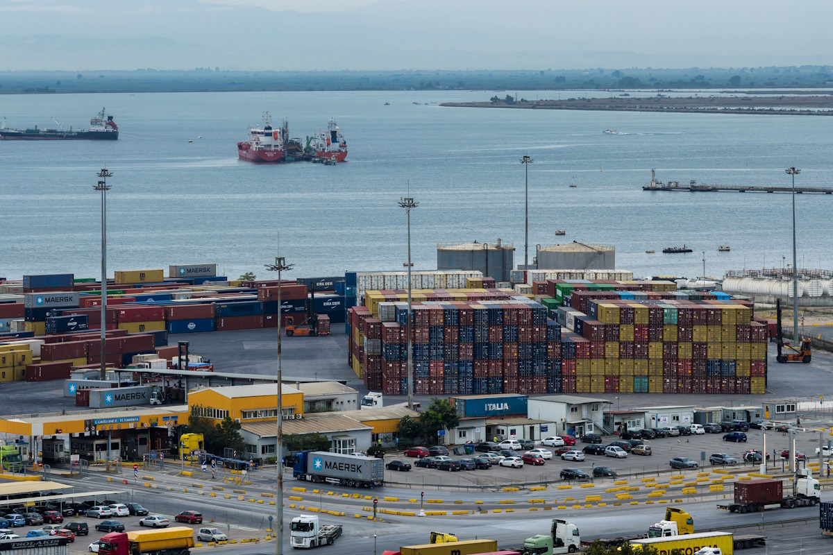 ΟΛΘ: Ρεκόρ εσόδων και διακίνησης εμπορευματοκιβωτίων το 2025