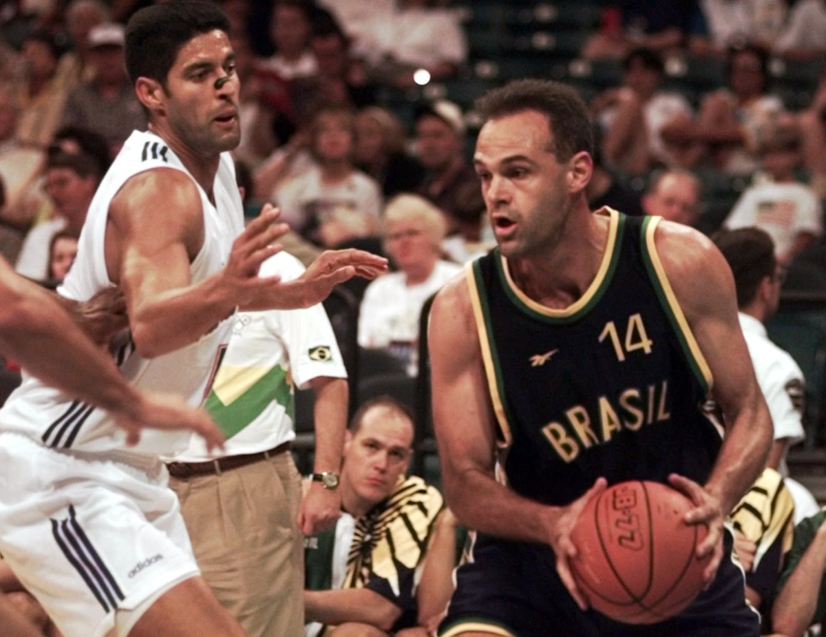 Ο Νίκος Γκάλης αποχαιρετά τον Όσκαρ Σμιντ: «Ασύγκριτος στο είδος του»