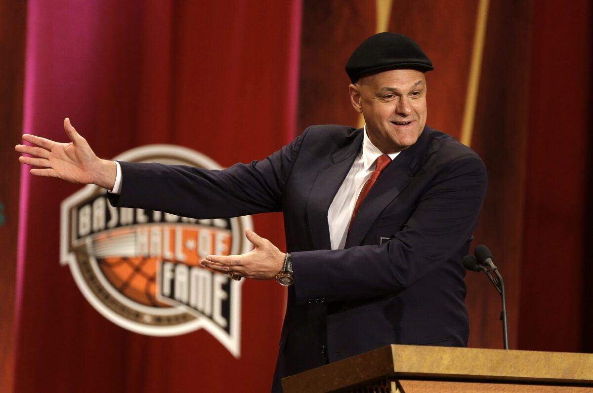 Απεβίωσε ο εμβληματικός μπασκετμπολίστας Όσκαρ Σμιντ – Σοκ στο παγκόσμιο μπάσκετ