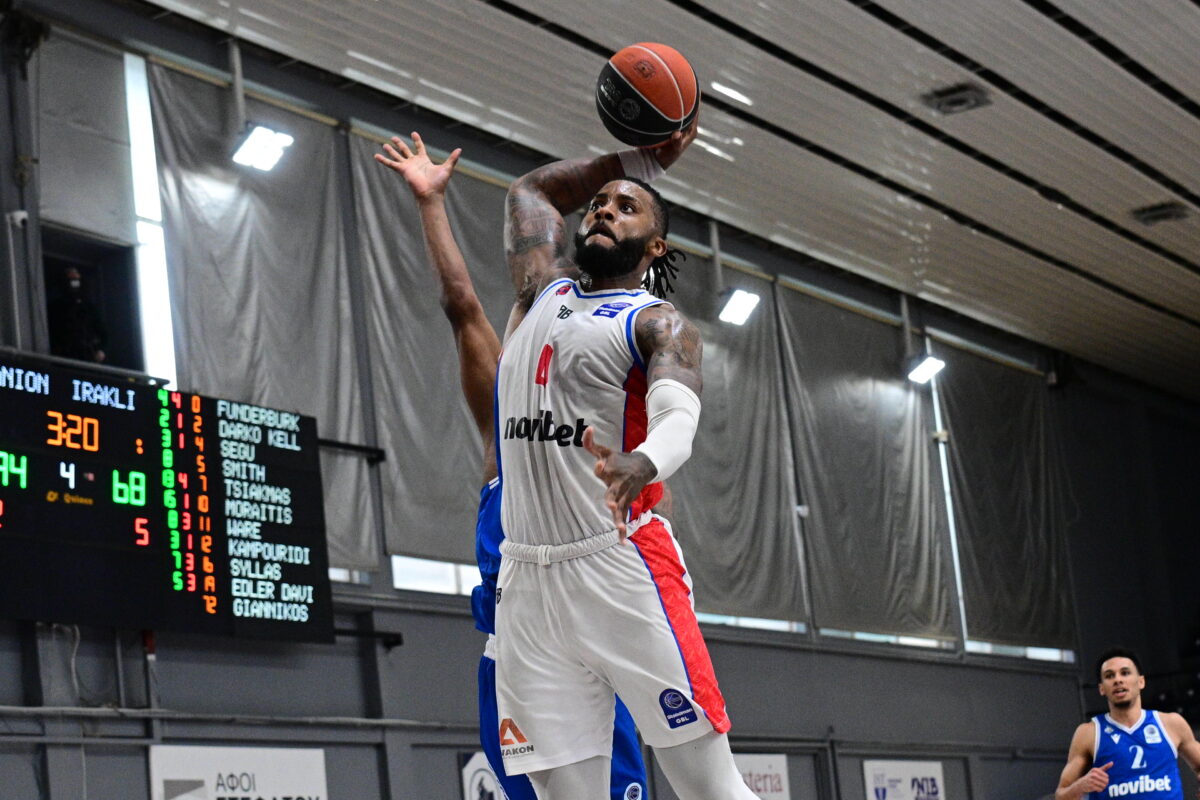 Greek Basketball League: Ο Πανιώνιος συνέτριψε τον Ηρακλή, έβδομη συνεχόμενη νίκη για Περιστέρι