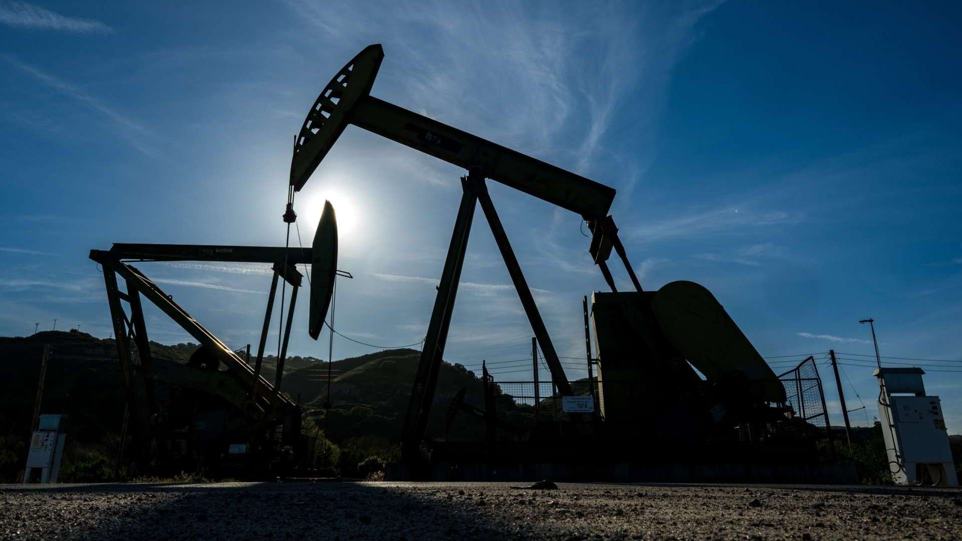 Ελαφρά αύξηση στην τιμή του αμερικανικού αργού λόγω «γεωπολιτικής αστάθειας» – Διατηρείται κάτω από τα 100 δολάρια