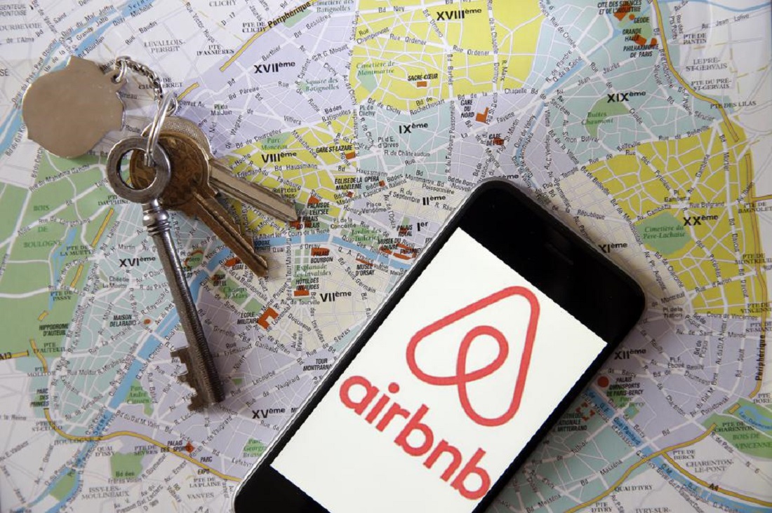 Πώς εξελίχθηκαν τα Airbnb στην Ελλάδα τον Μάρτιο | Προβλέψεις για το καλοκαίρι