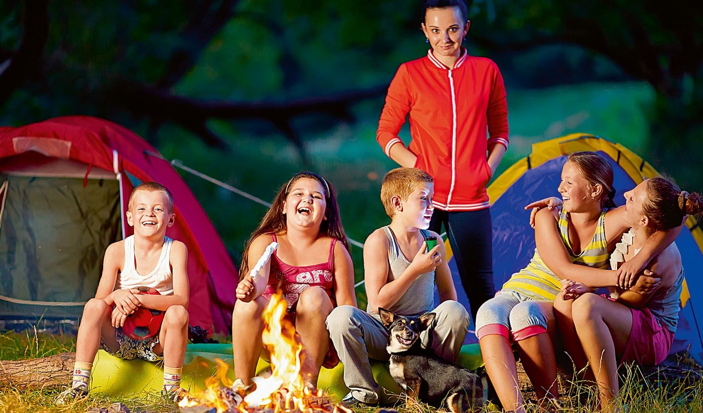 Καινοτόμο πρόγραμμα της ΔΥΠΑ για παιδικές κατασκηνώσεις: Διατίθενται 70.000 vouchers – Ποιοι δικαιούνται και πώς να τα αποκτήσουν