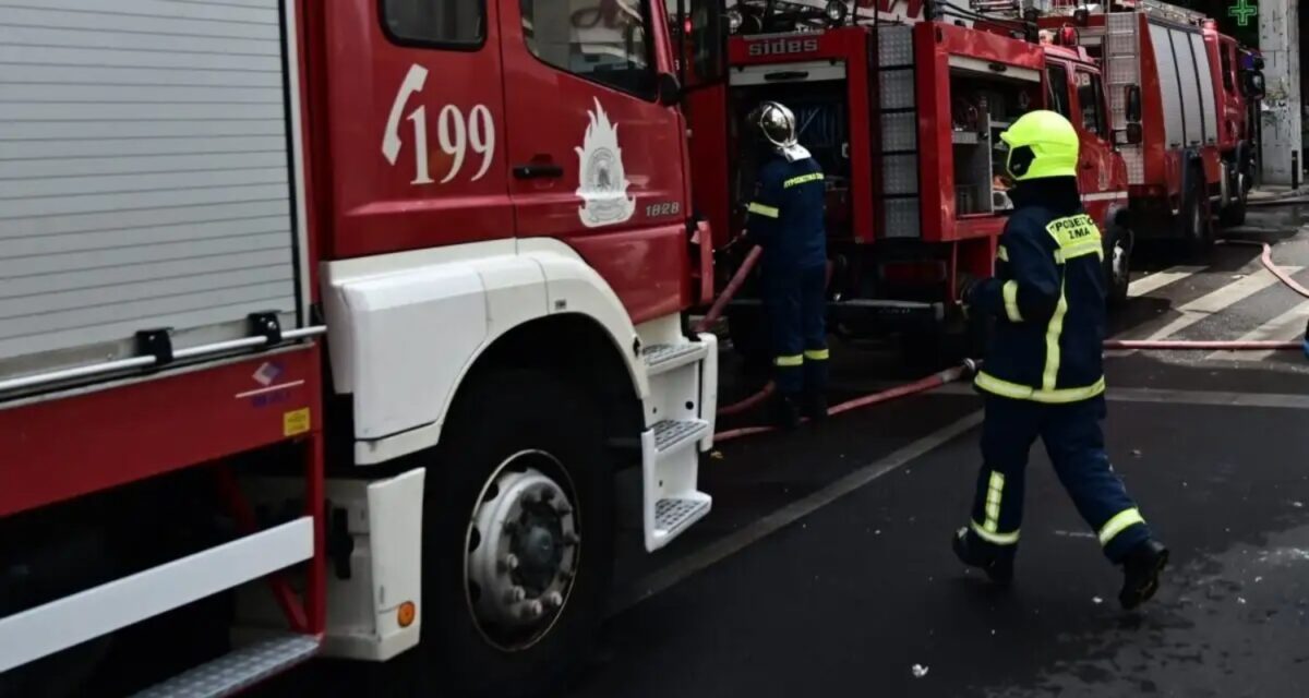 Πατήσια: Πυρκαγιά σε διαμέρισμα 4ου ορόφου – Ισχυρή επέμβαση της Πυροσβεστικής