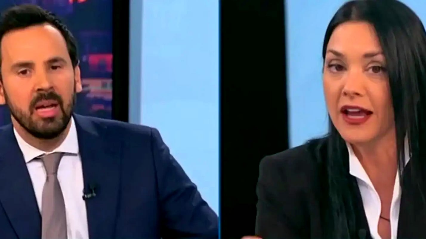 Ζωντανή αντιπαράθεση Νίκου Ρωμανού – Νάντιας Γιαννακοπούλου: Οι παρουσιαστές εξαντλήθηκαν από τις φωνές – Δείτε το βίντεο