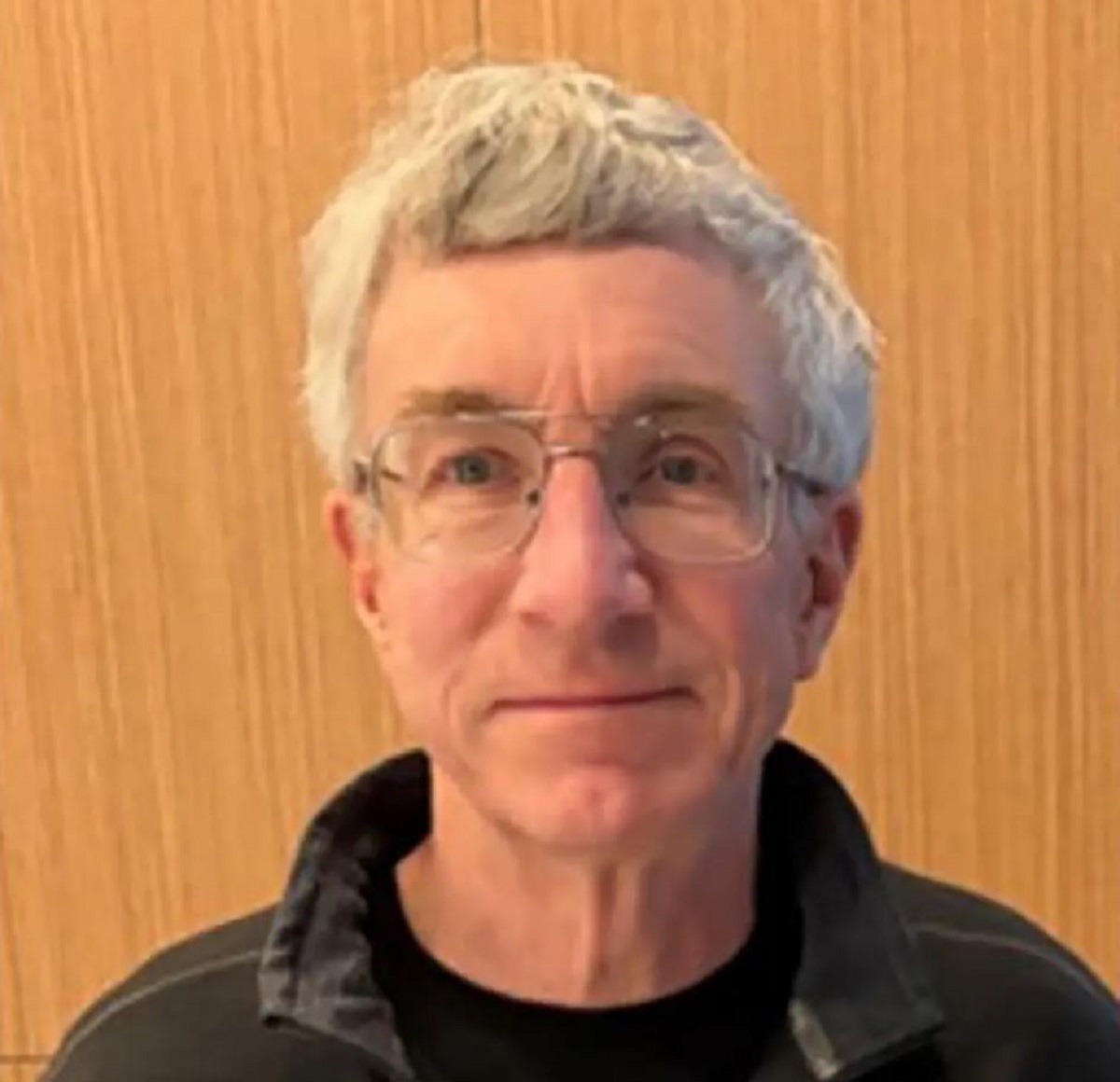 Ο απόστρατος υποστράτηγος της Πολεμικής Αεροπορίας Ουίλιαμ «Νιλ» ΜακΚάσλαντ, 68 ετών, αγνοείται από τον Φεβρουάριο.Πηγή: Γραφείο Σερίφη της κομητείας Μπερναλίγιο