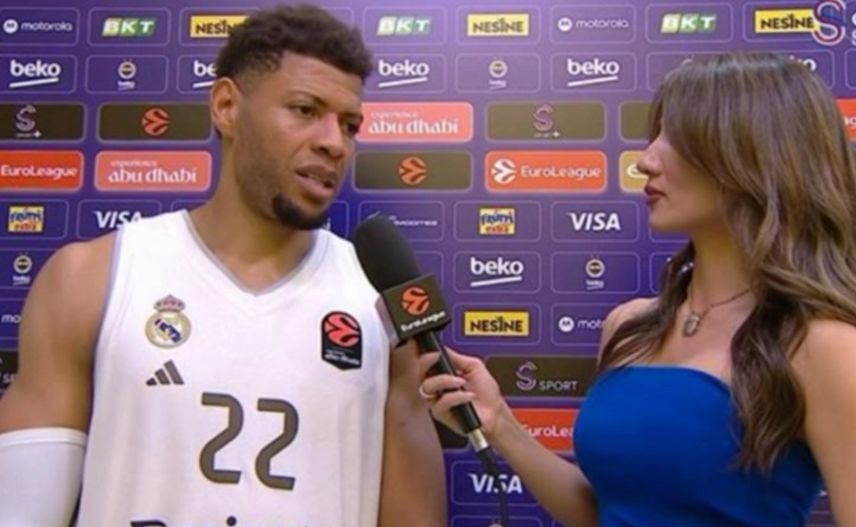 Euroleague: Η έξυπνη κίνηση της Τουρκάλας ρεπόρτερ, Ντενίζ Ακσόι, για να φτάσει στο ύψος του Έντι Ταβάρες