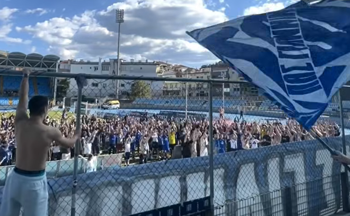 ΠΑΣ Γιάννινα: Οπαδοί και παίκτες ένωσαν τις φωνές τους στο τελευταίο παιχνίδι της Super League 2