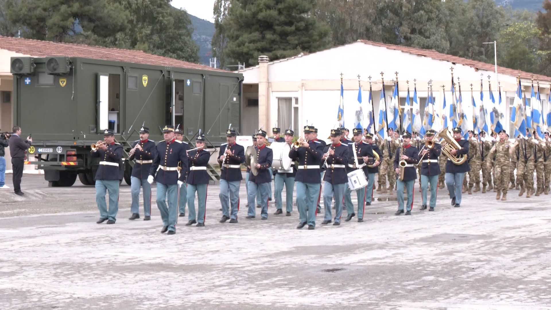 Σε στρατιωτική εγρήγορση η Ελλάδα – Τα μηνύματα από τον εορτασμό της Σχολής Πεζικού Χαλκίδας