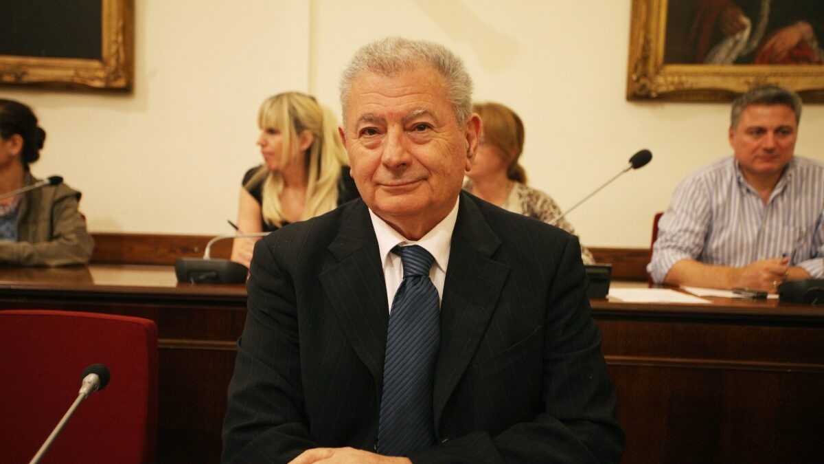 Δίκη Βαλυράκη: «Θα έχανε τη ζωή του ακόμα κι αν δεν βρισκόταν στο νερό», ανέφερε ο ιατροδικαστής της υπόθεσης
