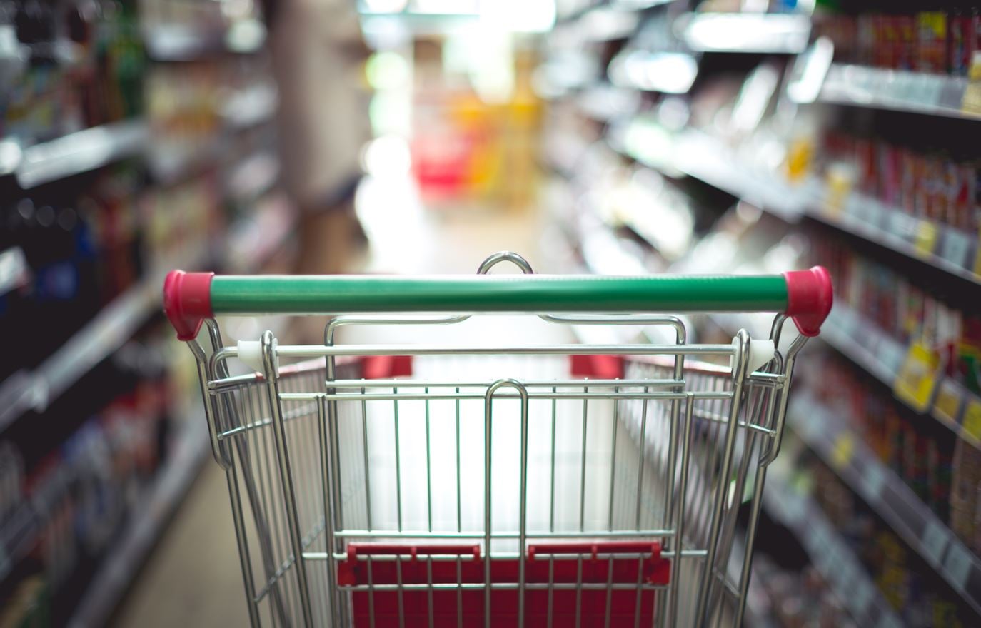 Τελευταία στιγμή για ψώνια: Πώς θα λειτουργήσουν σήμερα, Μ. Σάββατο κρεοπωλεία και σούπερ μάρκετ – Εντατικοί έλεγχοι σε όλη την αγορά