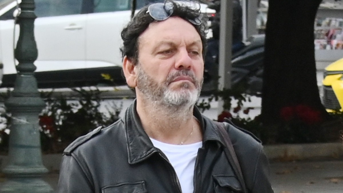 Στάθης Αγγελόπουλος: Σήμερα 1/4 η δίκη για οικογενειακή βία με την πρώην γυναίκα του – Καταθέτει ο γιος τους